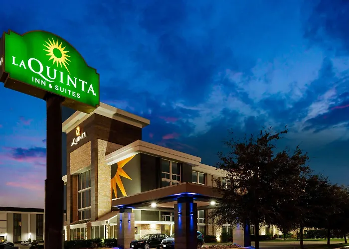 La Quinta By Wyndham Dallas I-35 Walnut Hill Ln